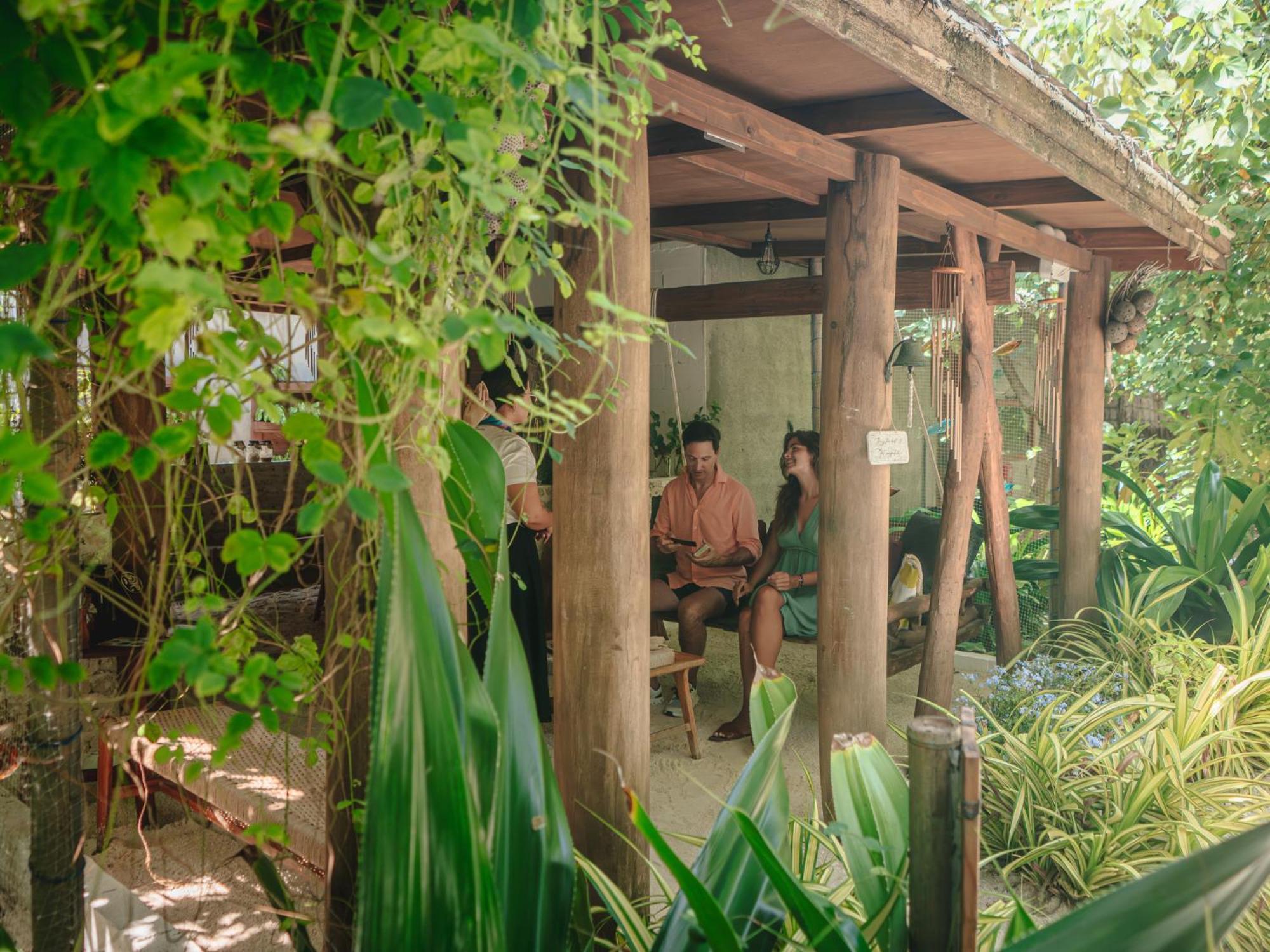 Oaga Art Resort Maldives Eriyadu Exterior foto